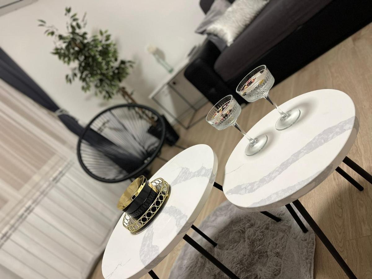 Apartman Gold Maris Apartment Karlovac Ngoại thất bức ảnh