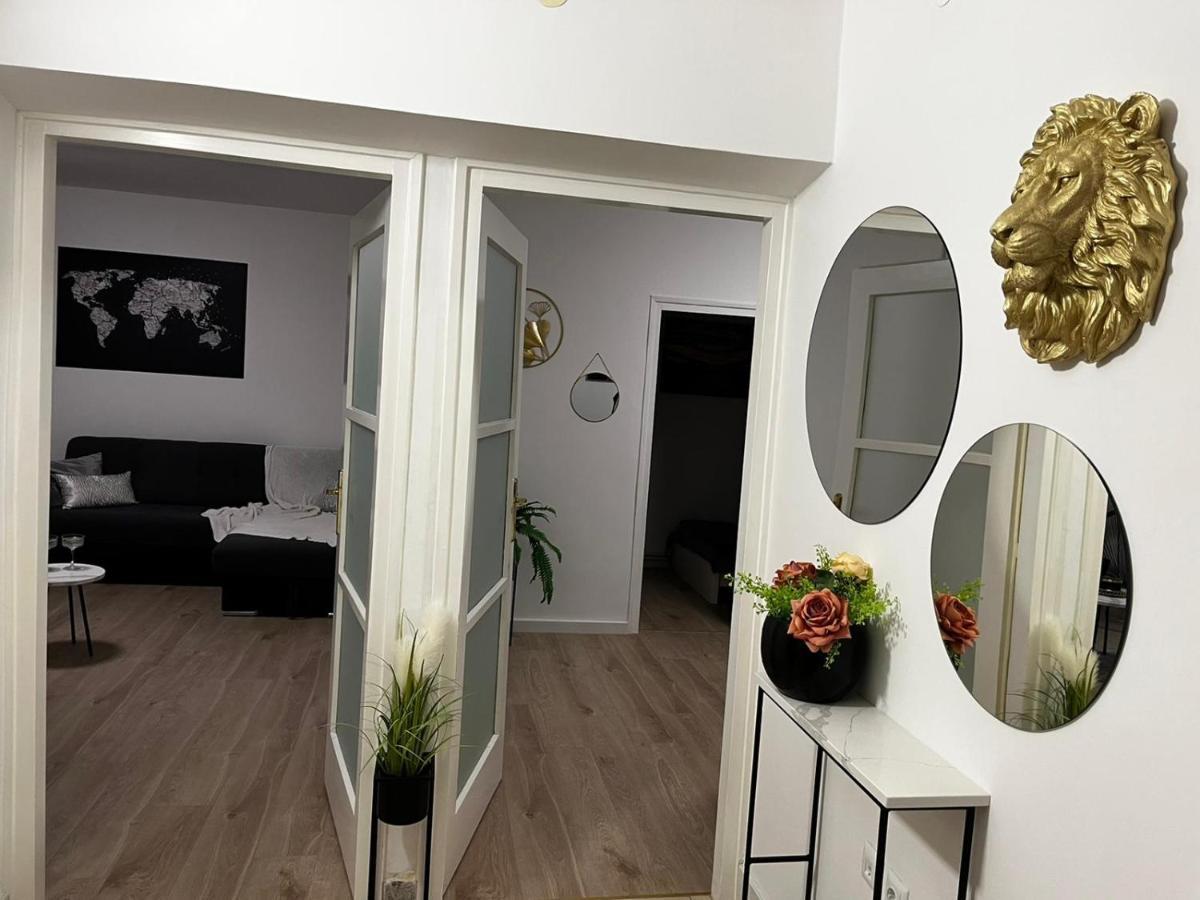 Apartman Gold Maris Apartment Karlovac Ngoại thất bức ảnh